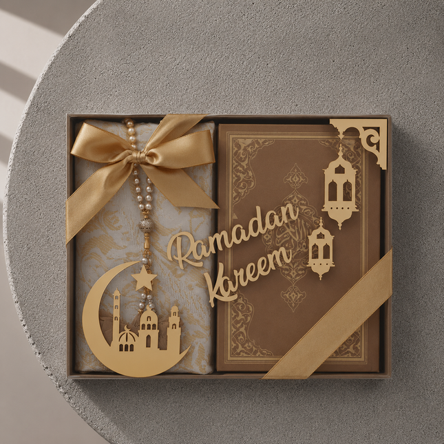 Azra Serisi Ramadan Kareem Aksesuarlı Kuran-ı Kerim Seti 12'Li