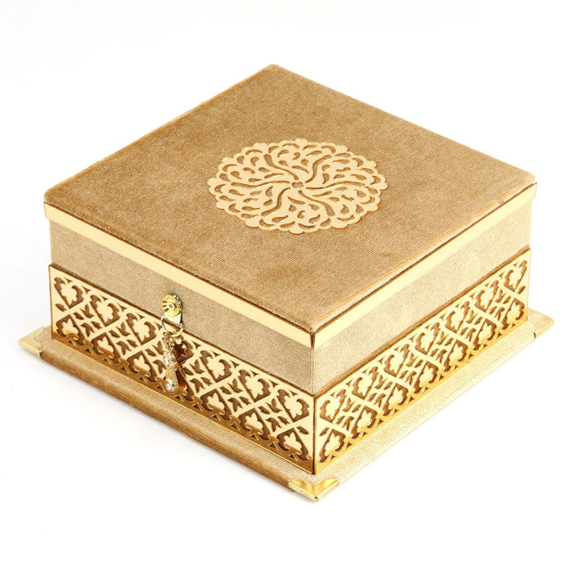 17x17x8 Cm Kadife Kaplı Seccade Kuran-ı Kerim Tesbih Kutusu