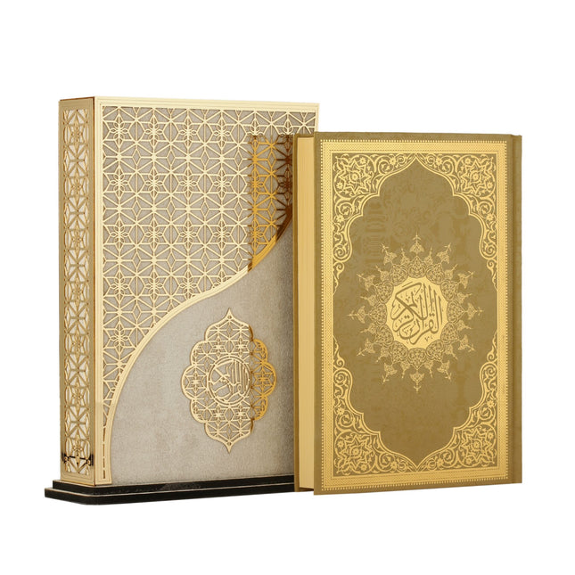 20x27 Cm Malaga Gold Yıldız Pleksili Orta Boy Dik Kuran-ı Kerim Kutusu