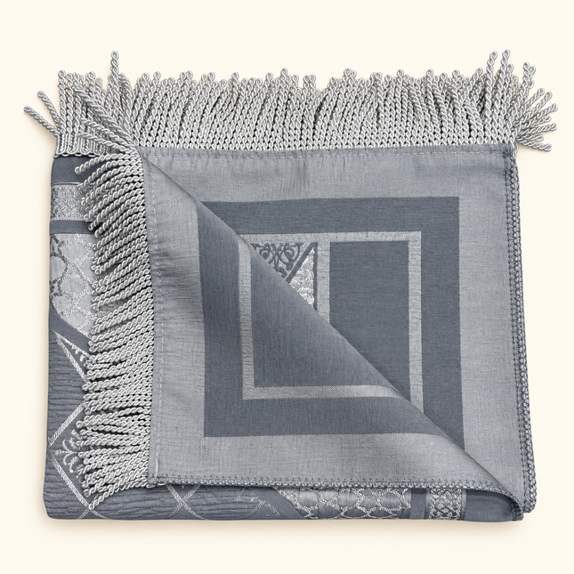 Lüks Saçaklı Zümrüt Seccade (70x110 cm – 480 gr)
