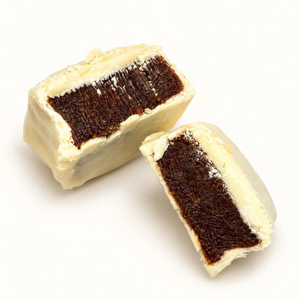 Hurci - Beyaz Çikolatalı Bademli Ezme Hurma (5 kg)
