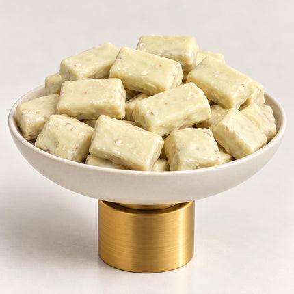 Hurci - Beyaz Çikolatalı Bademli Ezme Hurma (5 kg)