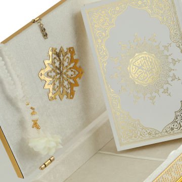 31x24x8 Cm Kadife Kuran-ı Kerim Tesbih Kutusu Krem