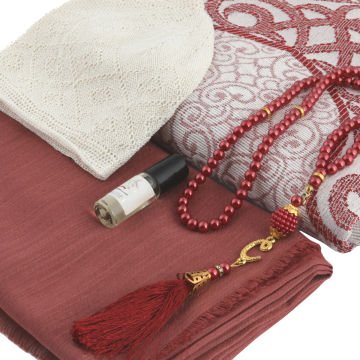 Hediyelik Seccade Eşarp Tesbih Takke Ve Esans Seti Bordo