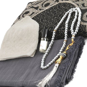 Hediyelik Seccade Eşarp Tesbih Takke Ve Esans Seti Gri