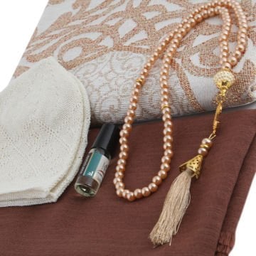 Hediyelik Seccade Eşarp Tesbih Takke Ve Esans Seti Gold