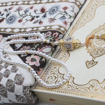 Hediyelik Seccade Kuran-ı Kerim Tesbih Seti Krem