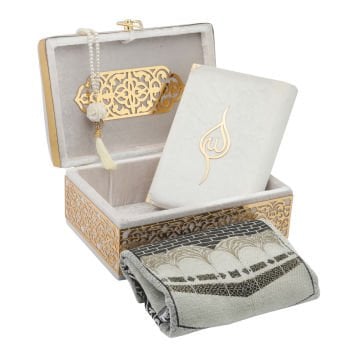 Hediyelik Kuran-ı Kerim Seccade Tesbih Sandık Seti Krem