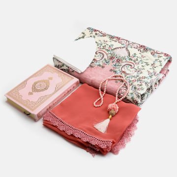 Hediyelik Seccade Kuran-ı Kerim Mevlid Örtüsü Tesbih Takke Seti Pembe