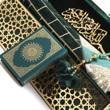 38x11x15 Cm Kadife Kaplı Seccade Kuran-ı Kerim Tesbih Kutusu Yeşil