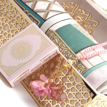 38x11x15 Cm Kadife Kaplı Seccade Kuran-ı Kerim Tesbih Kutusu Pembe