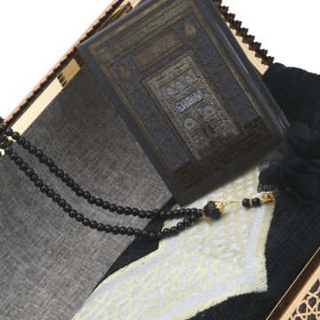 37x15x16 Cm Hediyelik Seccade Kuran-ı Kerim Tesbih Sandık Set Siyah